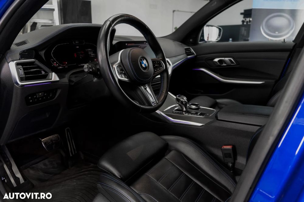 BMW Seria 3 330i AT - 18