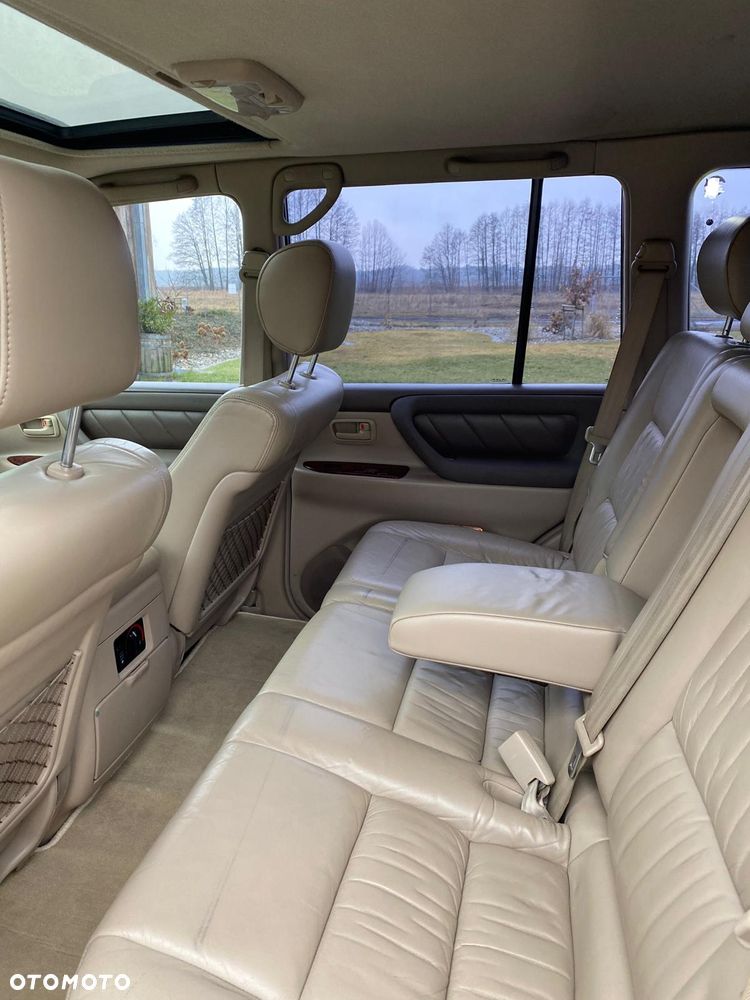 Toyota Land Cruiser 100 VX - 6