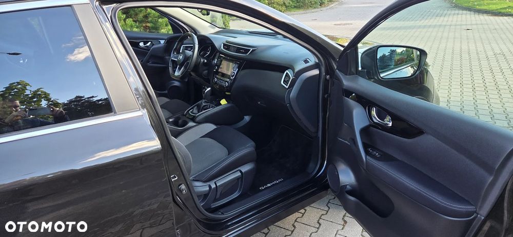 Nissan Qashqai 1.3 DIG-T MHEV Xtronic Tekna - 25
