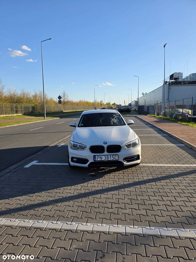BMW Seria 1 120d Sport Line - 1