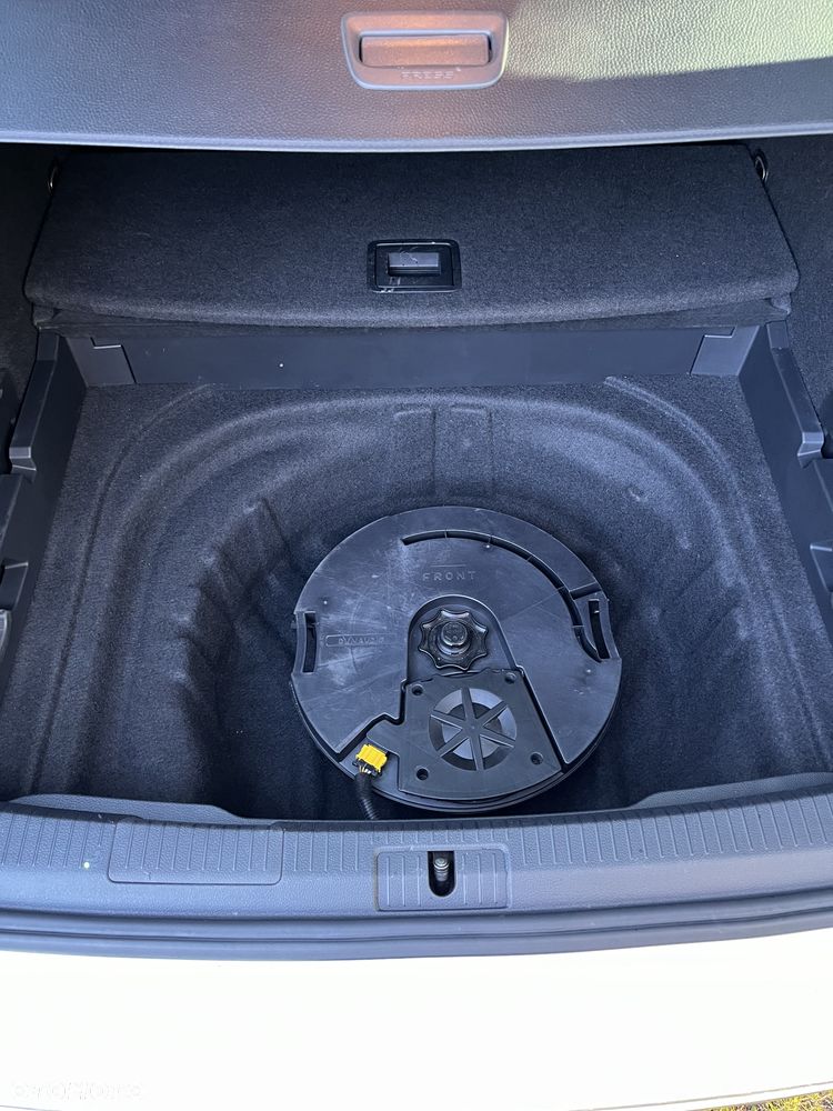 Volkswagen Golf - 16