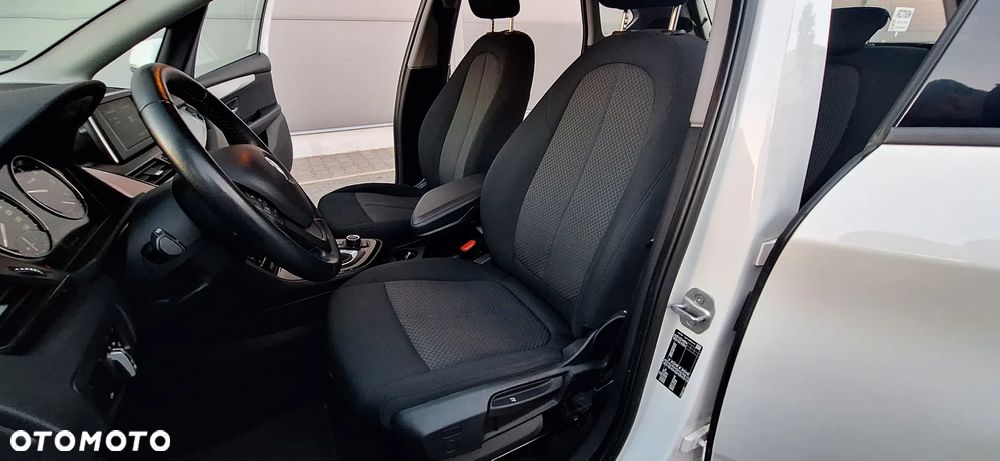 BMW Seria 2 218d - 20
