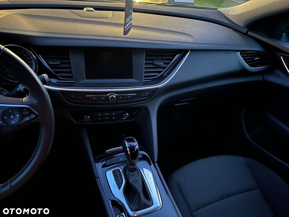 Opel Insignia 2.0 CDTI Elegance S&S - 32