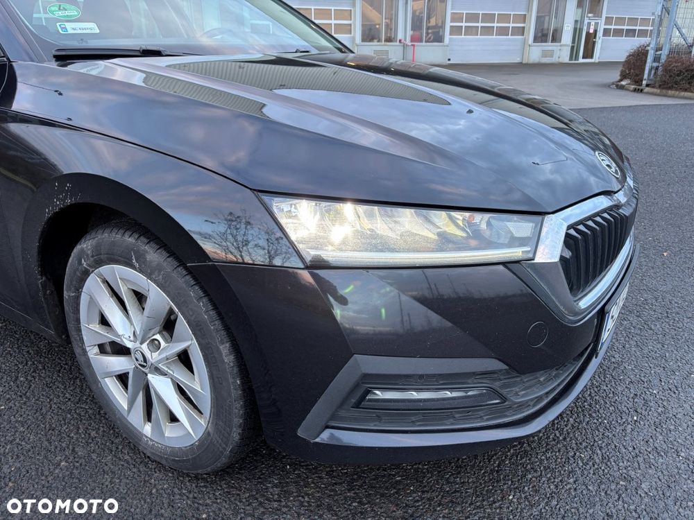 Skoda Octavia 2.0 TDI Ambition DSG - 5