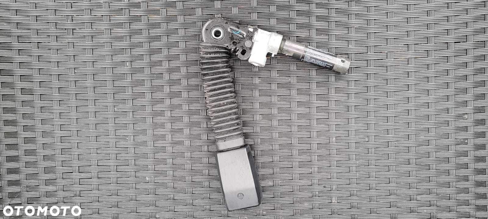 Napinacz pasa prawy BMW 3 E46 lift f vat - 4