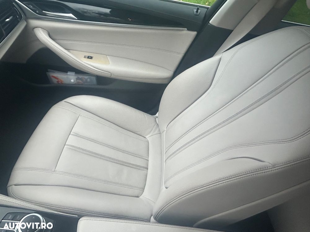 BMW Seria 5 520d xDrive AT MHEV - 11