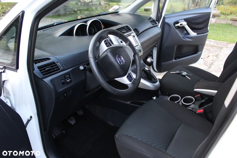 Toyota Verso 2.0 D-4D Edition - 21