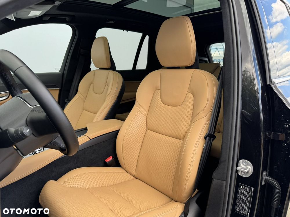 Volvo XC 90 - 7