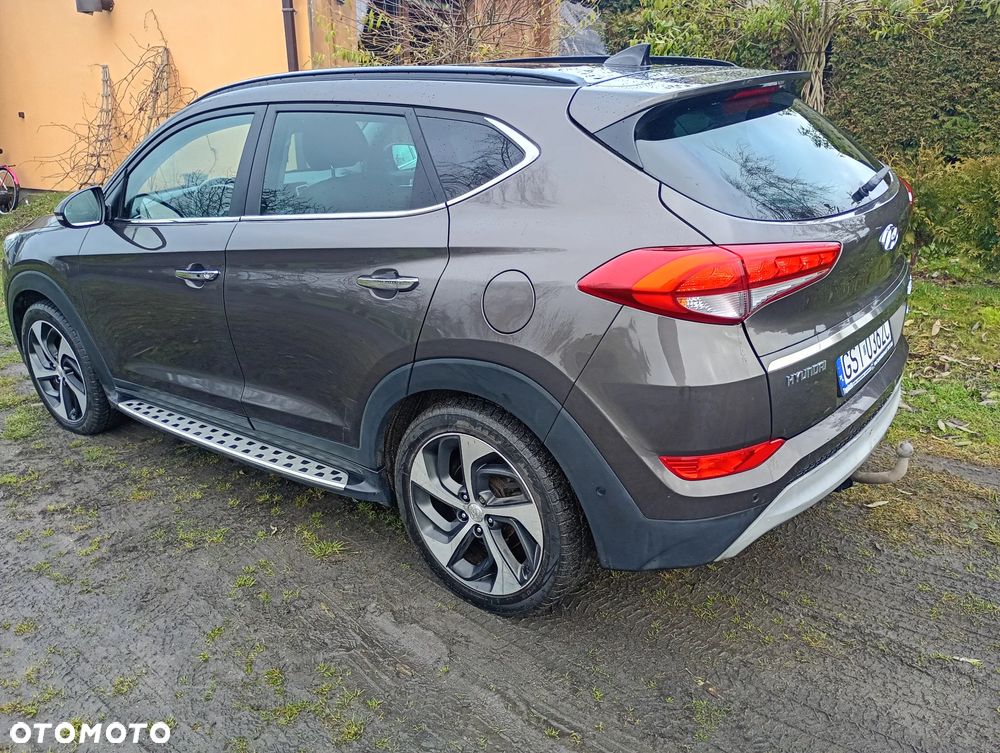 Hyundai Tucson 2.0 CRDI 4WD Automatik Premium - 3