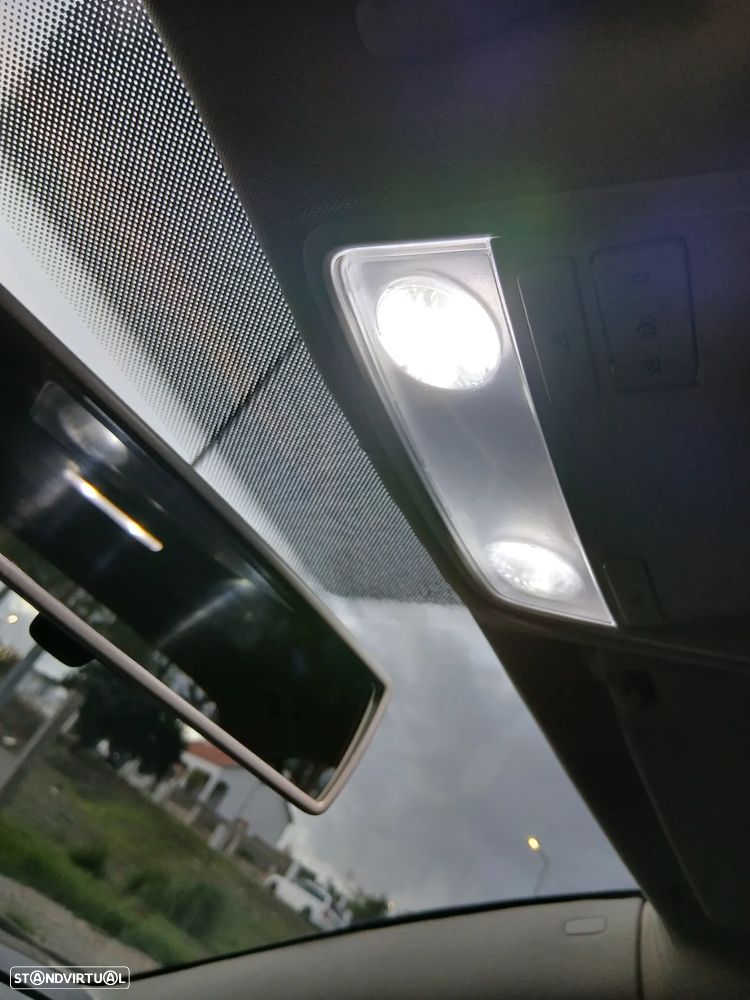 VW Passat 1.9 TDi Trendline Pack - 28