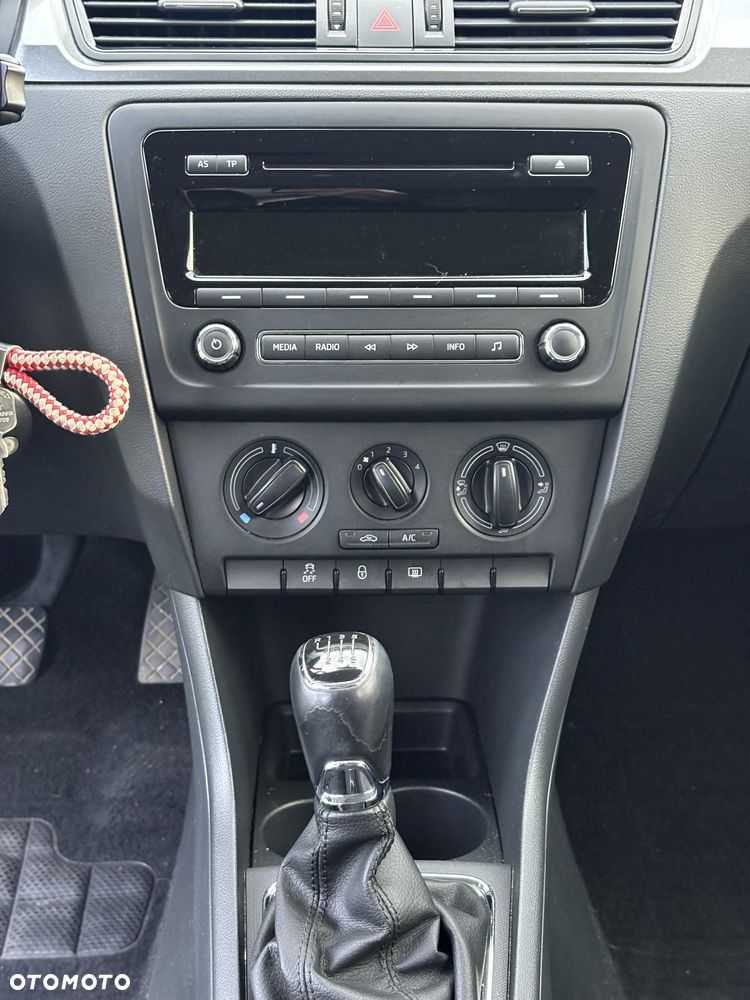 Skoda RAPID 1.2 TSI Ambition - 10