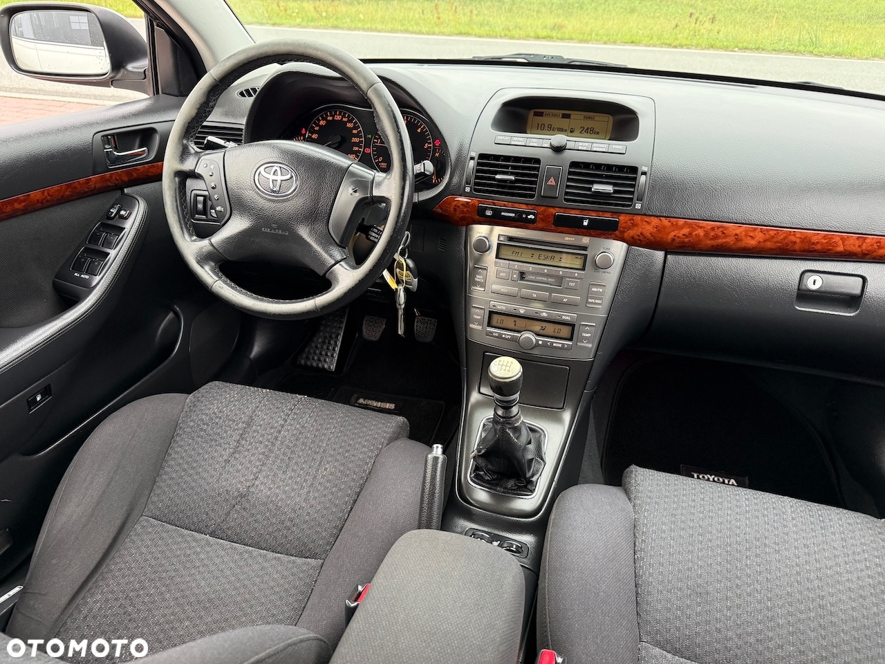 Toyota Avensis - 6