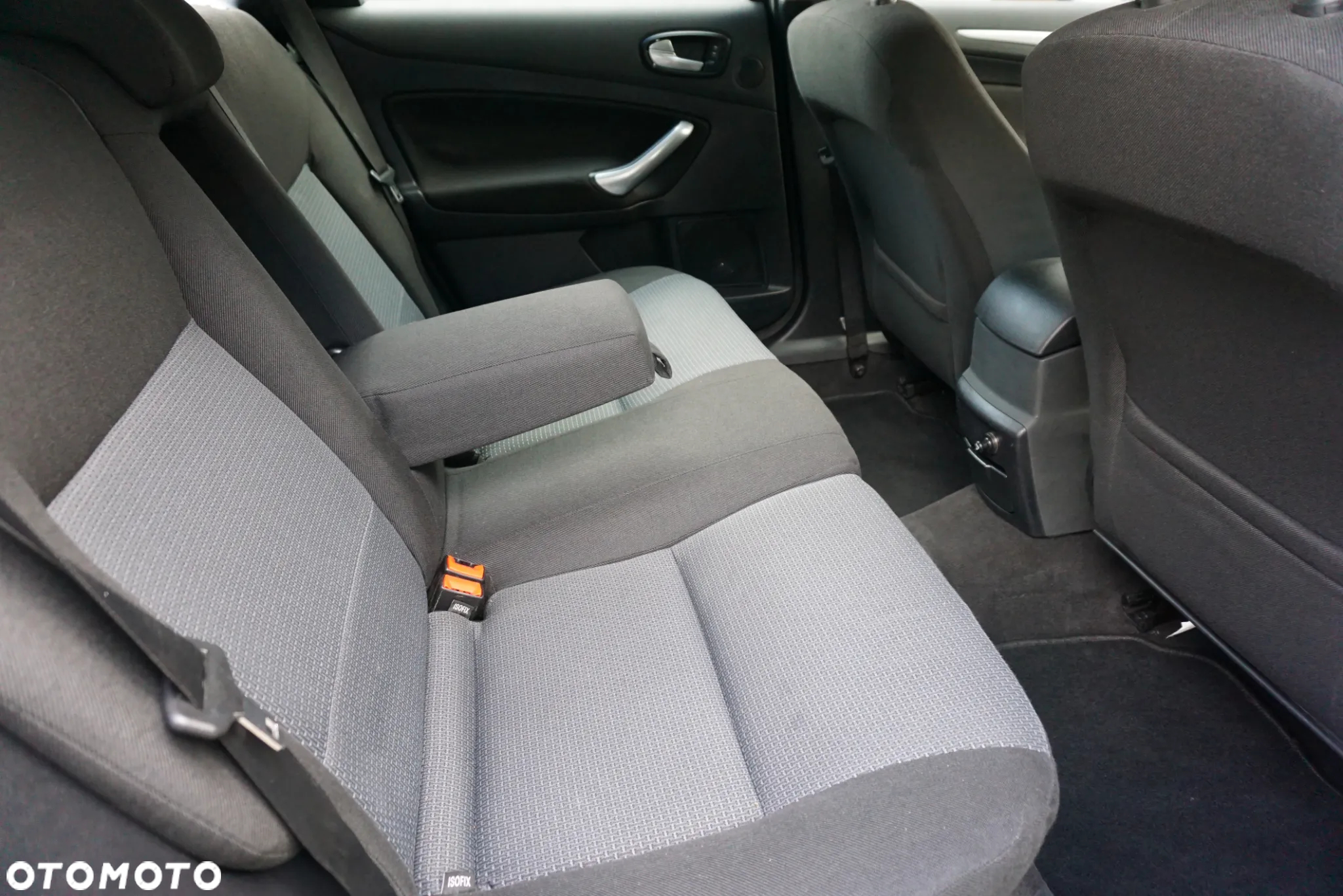Ford Mondeo Turnier 2.0 TDCi Ghia - 13