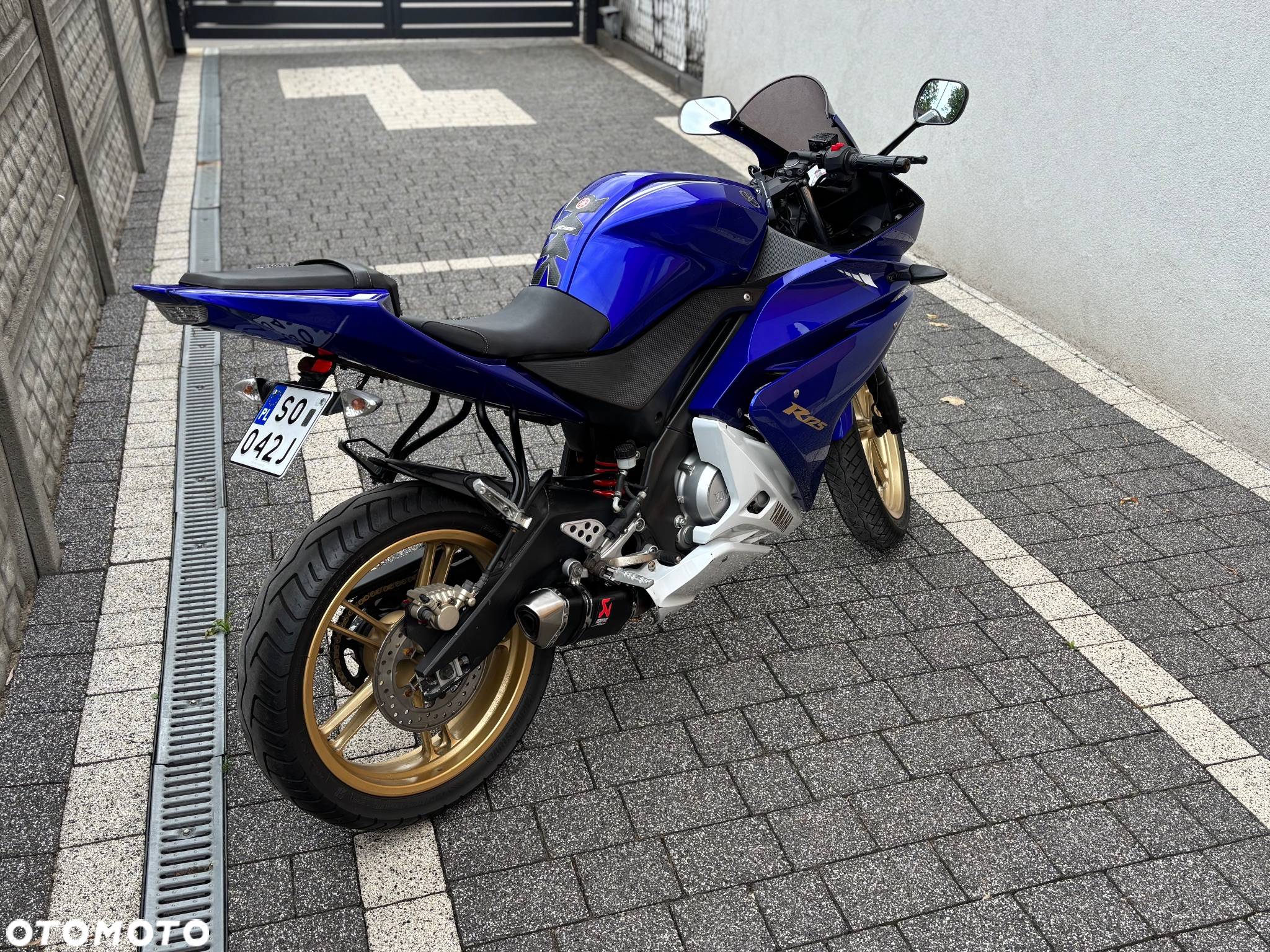 Yamaha YZF - 4