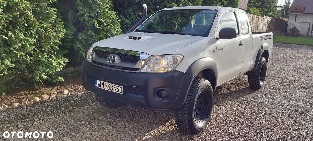 Toyota Hilux 4x4 Extra Cab - 30