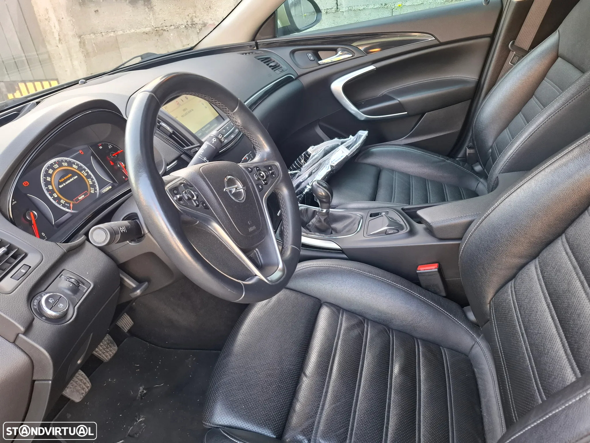 Opel Insignia Country Tourer 2.0 CDTi AWD S/S - 9