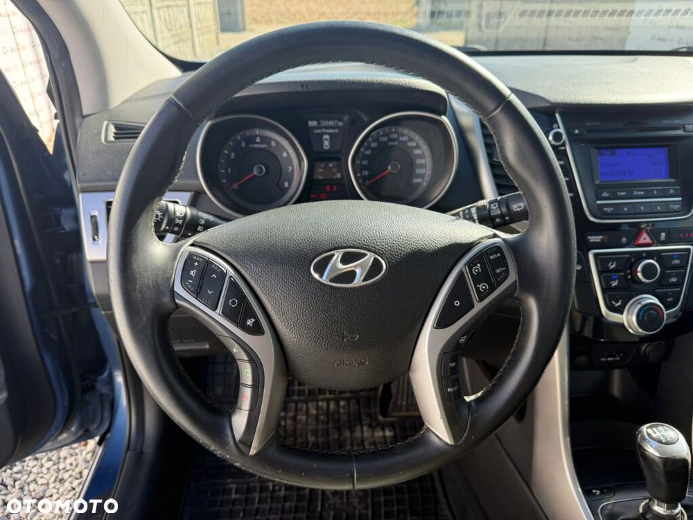 Hyundai i30 1.6 Classic - 17