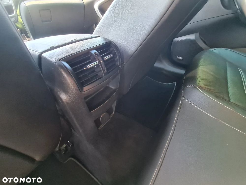 Opel Insignia - 19
