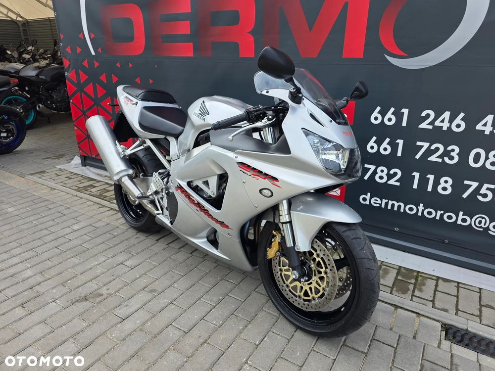 Honda CBR - 18
