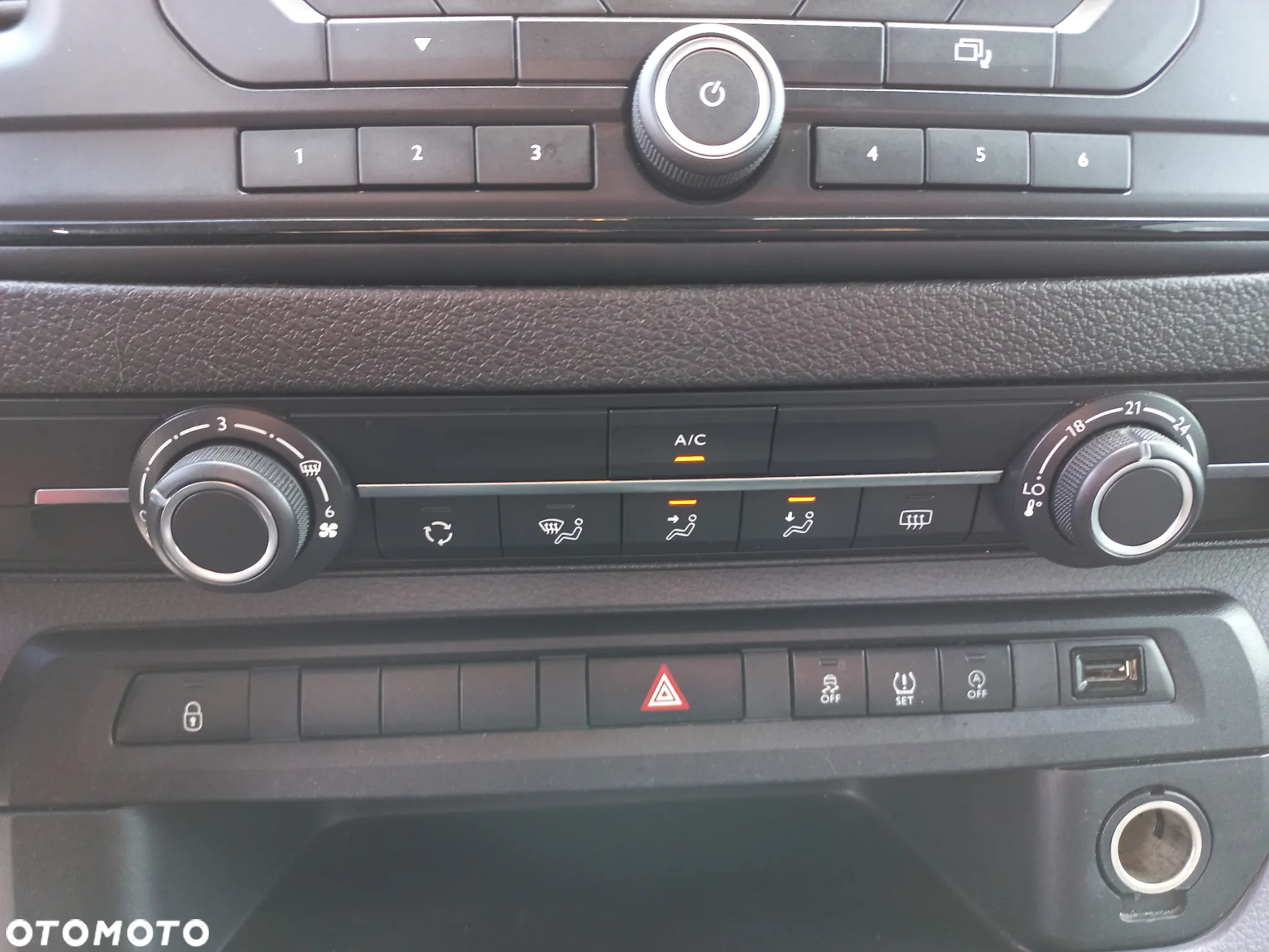 Peugeot Traveller 2.0 BlueHDi Long Business - 17