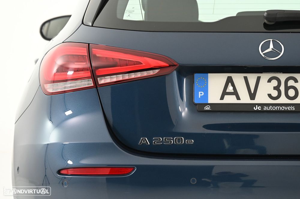 Mercedes-Benz A 250 e Style Plus - 9
