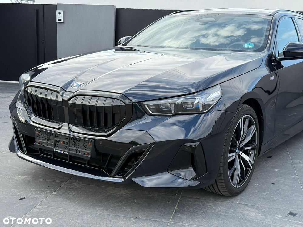 BMW Seria 5 520d xDrive Touring - 4
