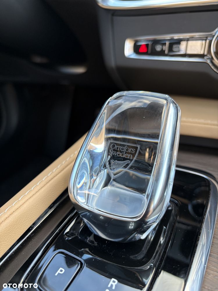 Volvo V90 B4 D Momentum - 19
