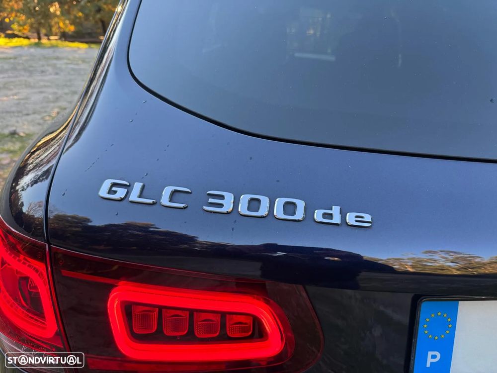 Mercedes-Benz GLC 300 de 4Matic 9G-TRONIC AMG Line - 7