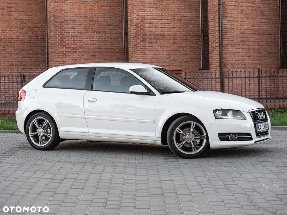Audi A3 3-drzwiowe 1.2 TFSI S line Sportpaket - 3