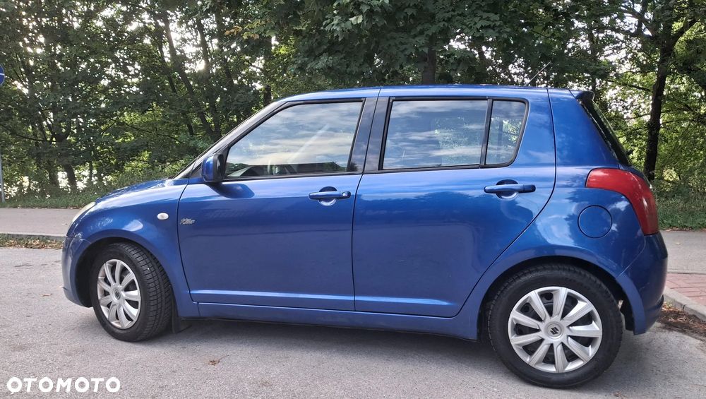 Suzuki Swift - 2