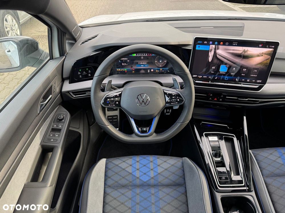 Volkswagen Golf - 17