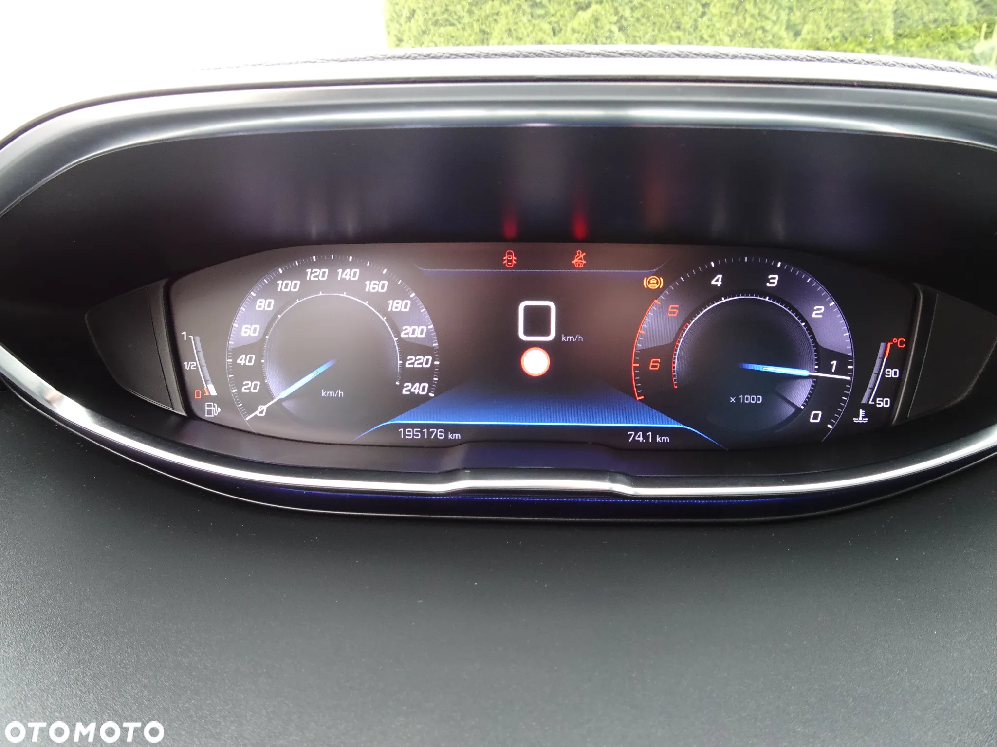 Peugeot 3008 1.5 BlueHDi Allure S&S - 28