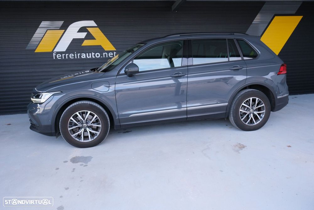 VW Tiguan - 4