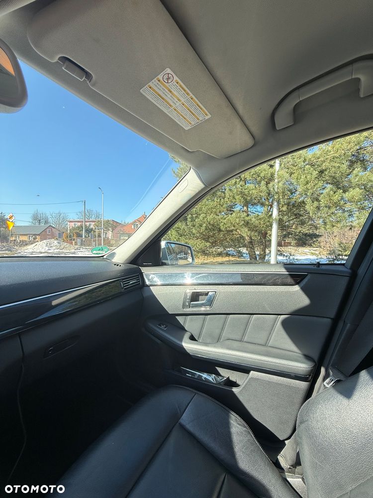Mercedes-Benz Klasa E 350 CDI DPF 4Matic BlueEFFICIENCY 7G-TRONIC Avantgarde - 20