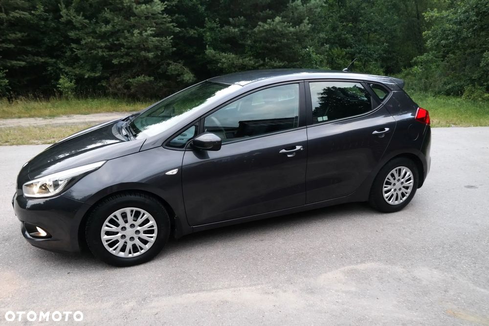 Kia Ceed 1.4 L - 5