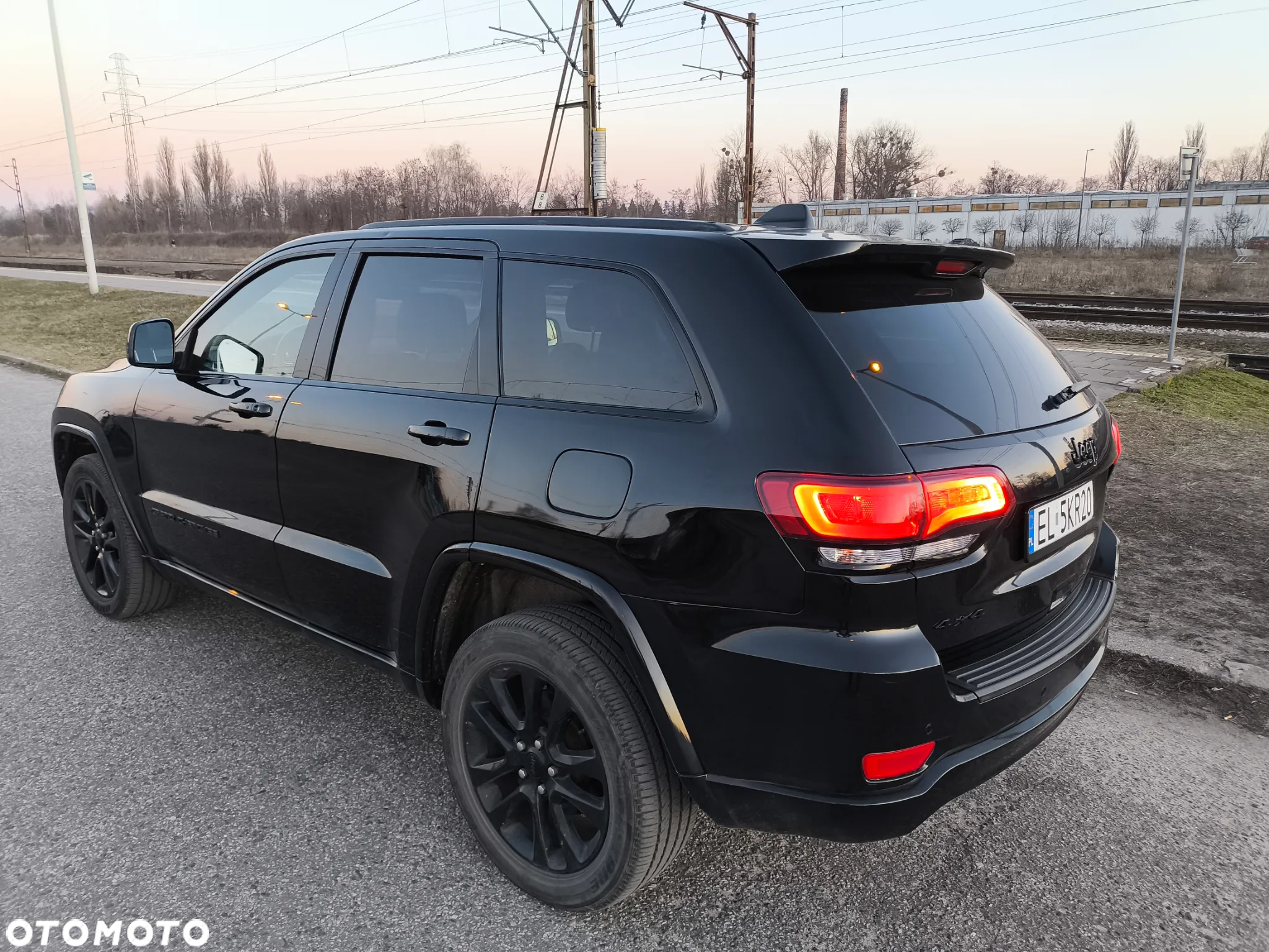 Jeep Grand Cherokee - 9