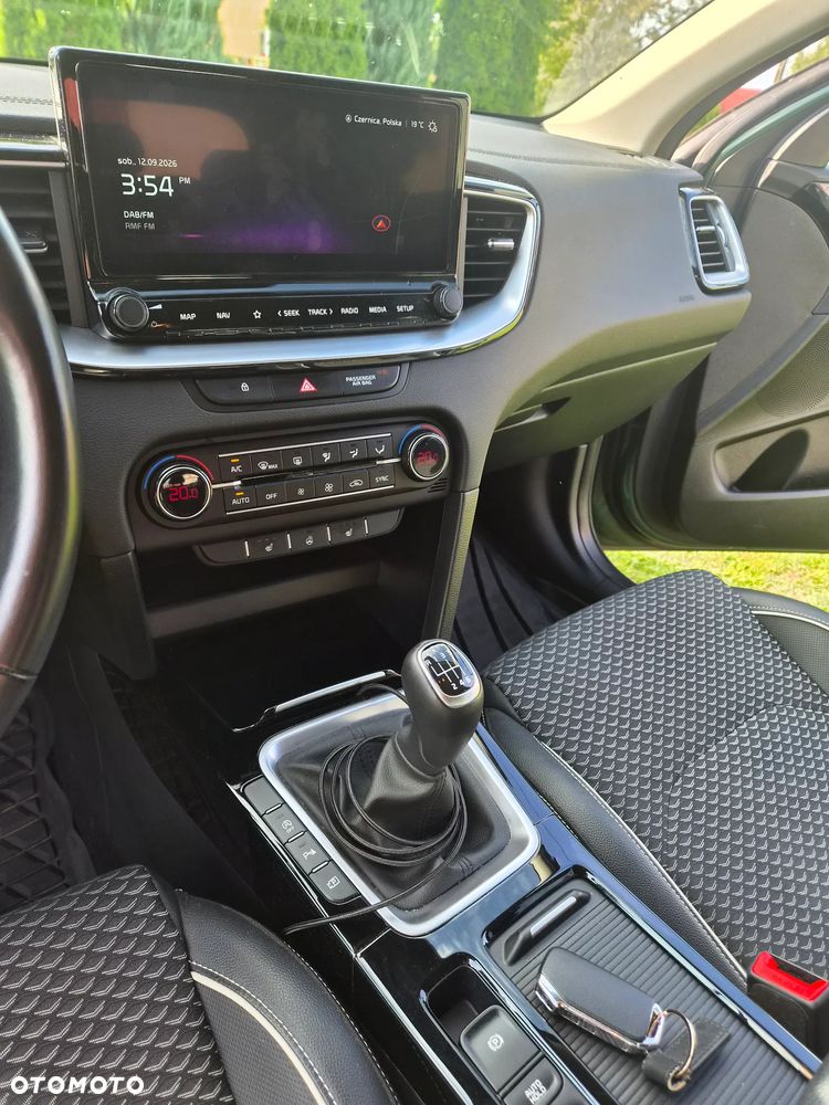 Kia Ceed 1.5 T-GDI Tribute - 11