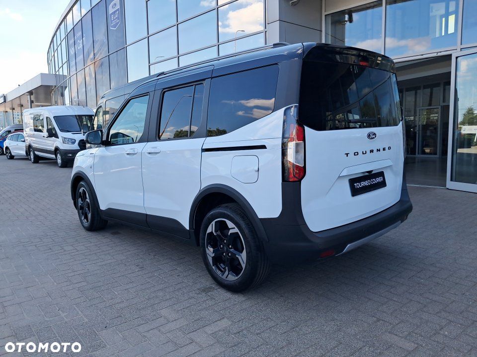 Ford Tourneo Courier - 3