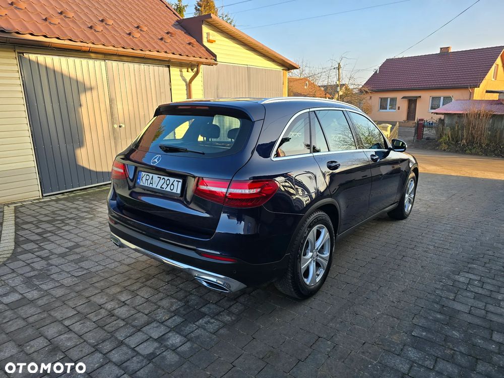 Mercedes-Benz GLC 220 d 4Matic 9G-TRONIC - 9