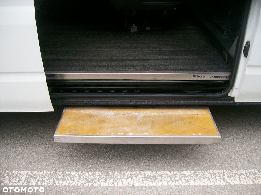 Ford Transit - 8
