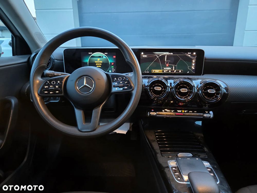 Mercedes-Benz Klasa A 180 d 7G-DCT Progressive - 16