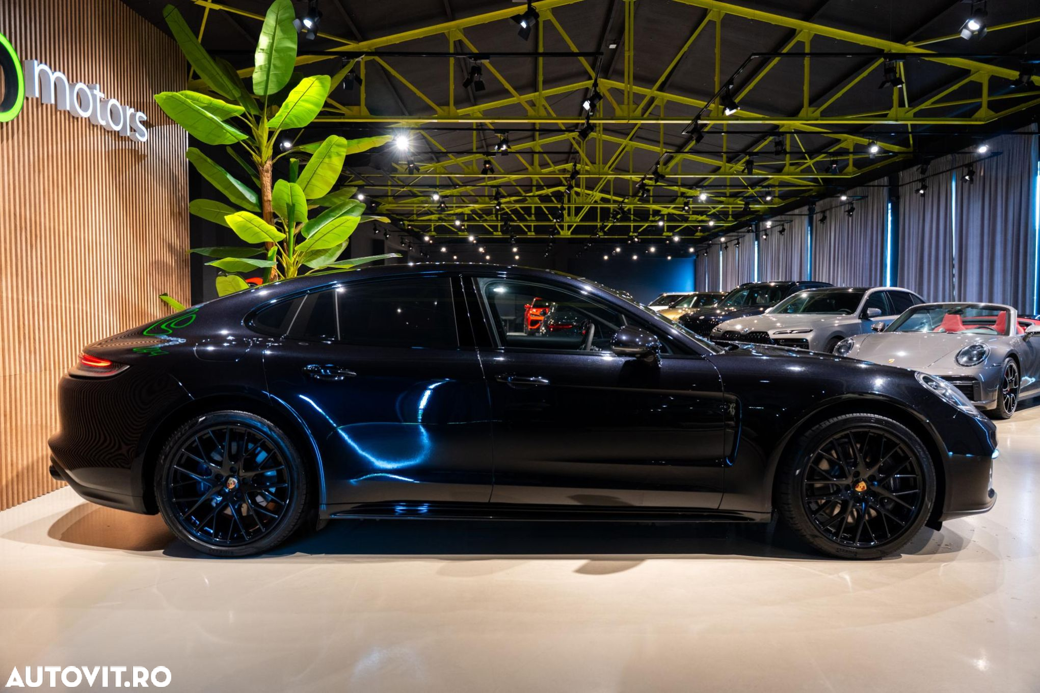Porsche Panamera - 8