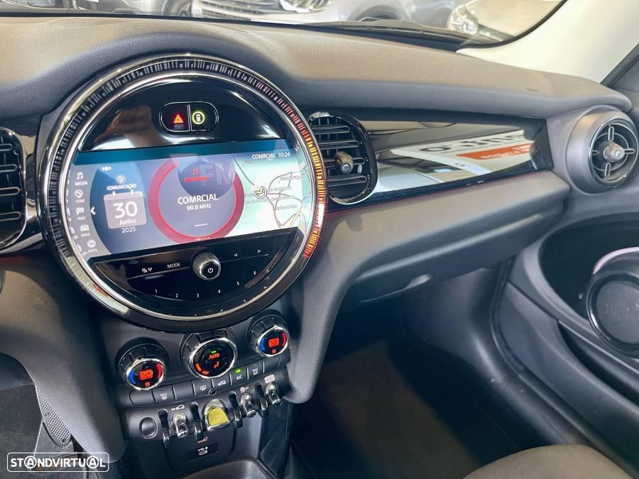 MINI 3 Portas Cooper SE Classic - 17