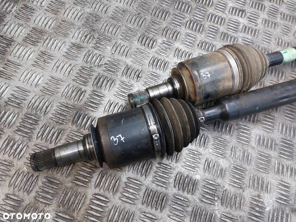 PÓŁOŚ LEWY + PRAWY PRZÓD AUTOMAT MERCEDES W163 ML 270 CDI 2.7 0501006510 - 2