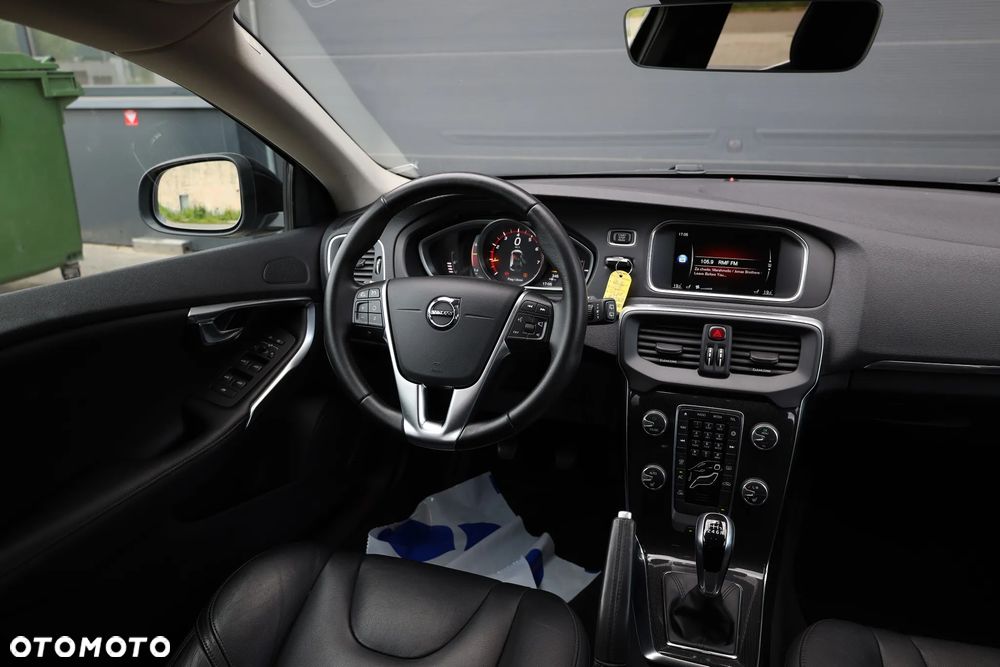 Volvo V40 T2 Inscription - 26