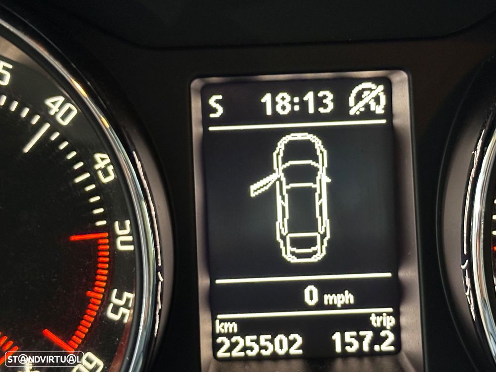 Skoda Superb 2.0 TDI Green tec 4x4 DSG Elegance - 12