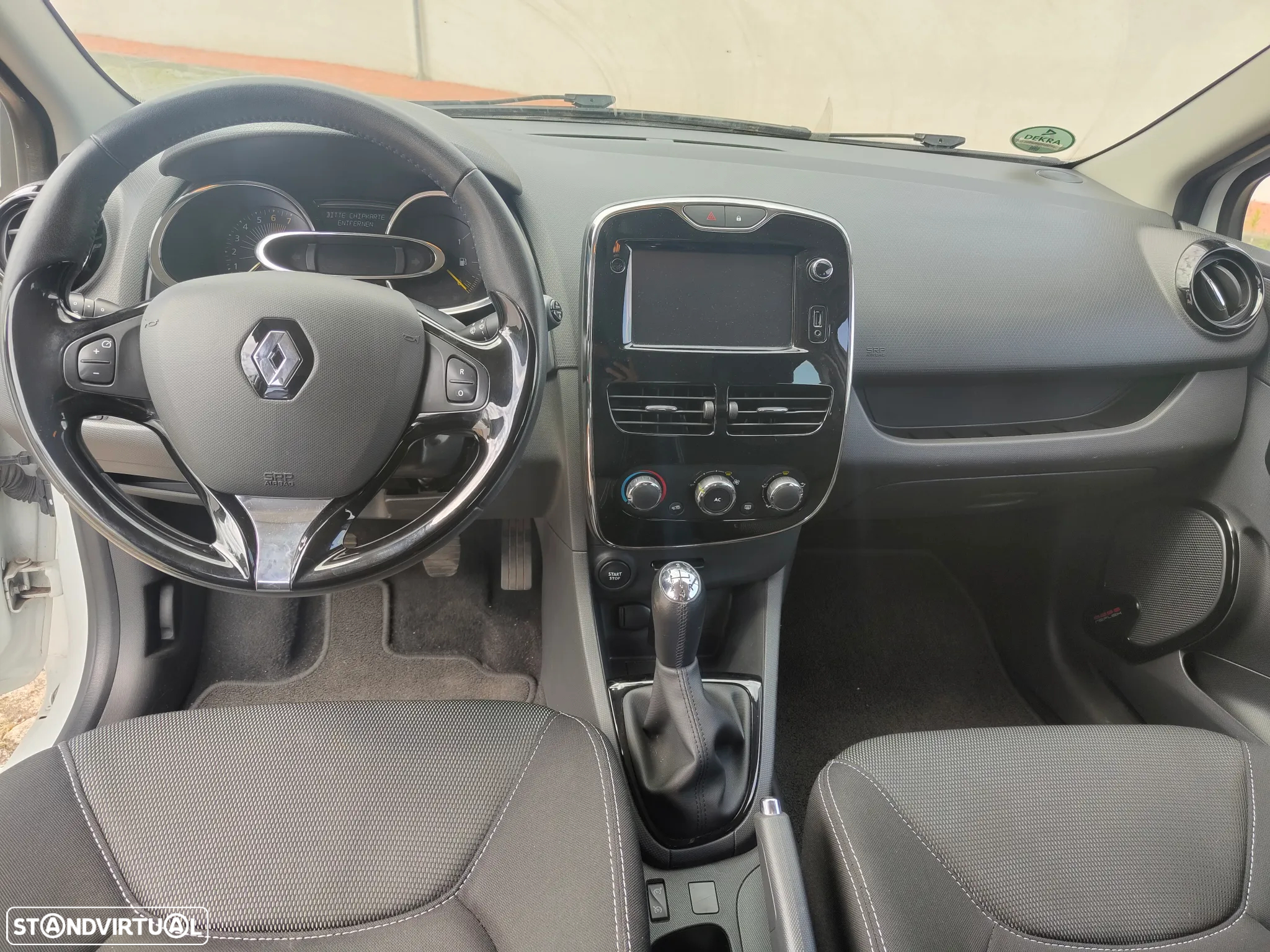 Renault Clio 1.2 16V Dynamique - 8