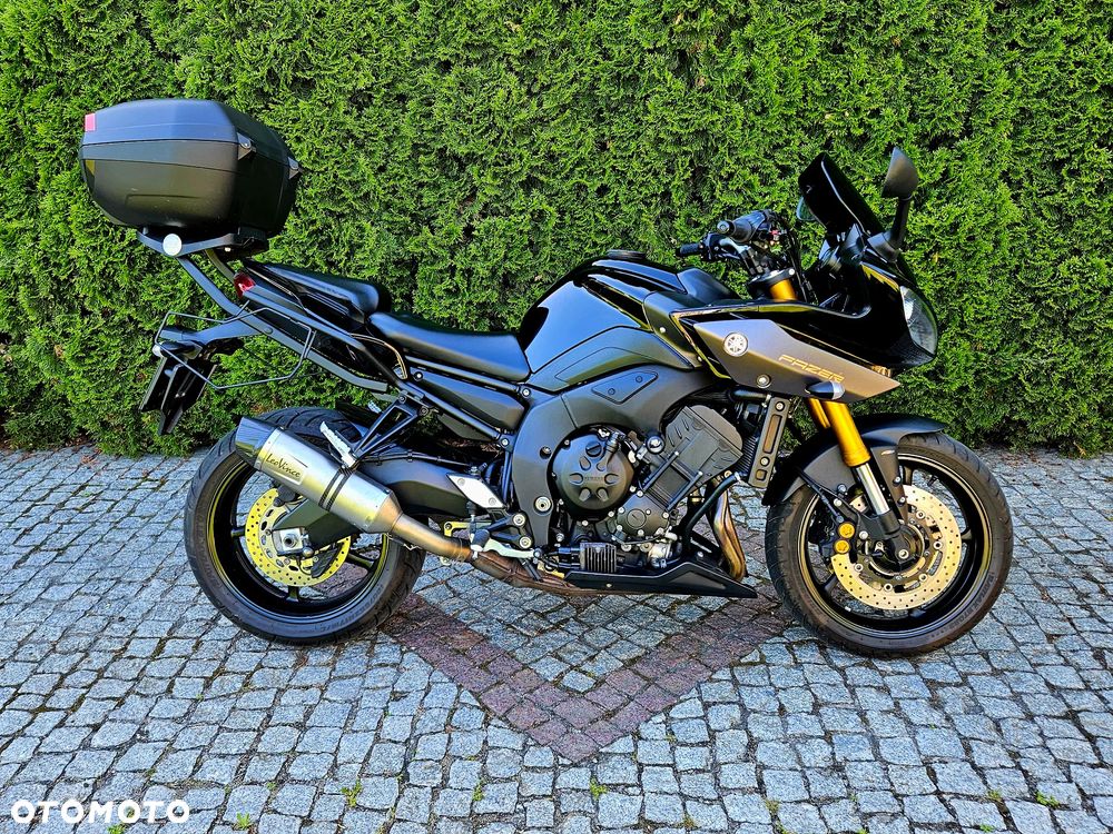 Yamaha FZ8 - 8