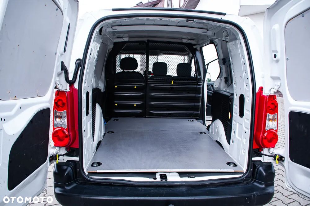 Peugeot PARTNER - 24