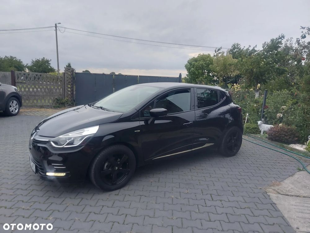 Renault Clio - 13